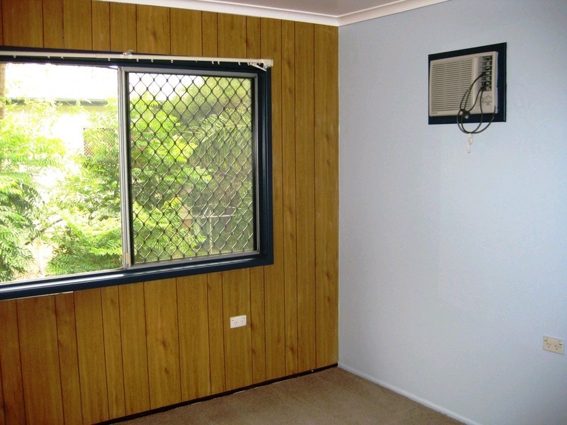 15 Prunda Parade, Raceview QLD 4305