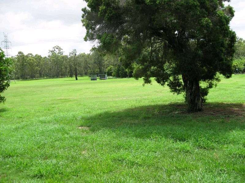 15 Prunda Parade, Raceview QLD 4305