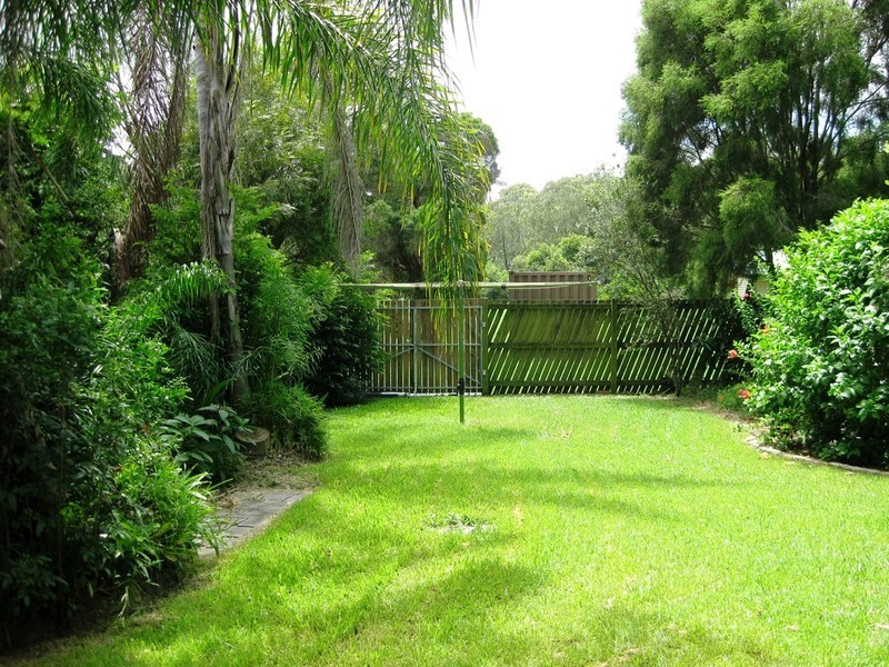 15 Prunda Parade, Raceview QLD 4305