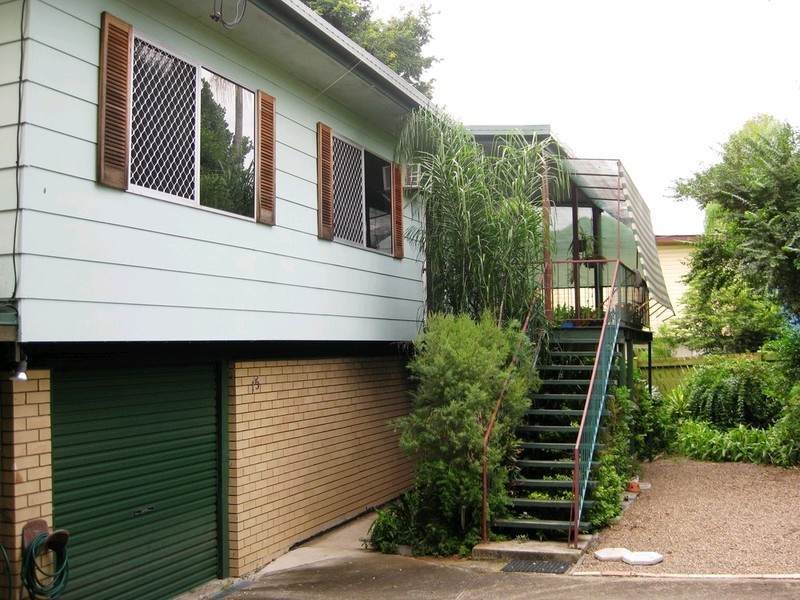 15 Prunda Parade, Raceview QLD 4305