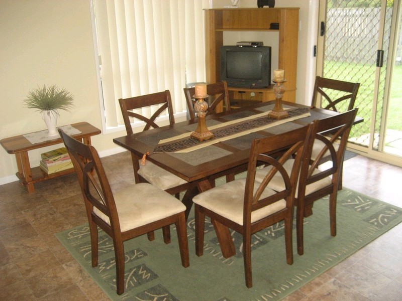 9 Hillcrest Place, Flinders View QLD 4305