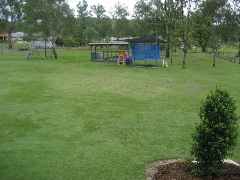 36 Loder Road, Thagoona QLD 4306