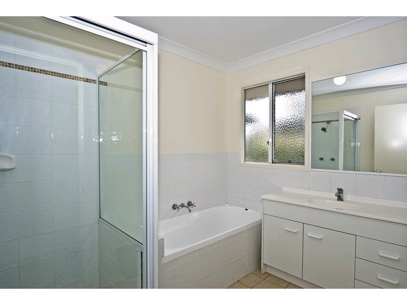 18 Yuraga Place, Deebing Heights QLD 4306