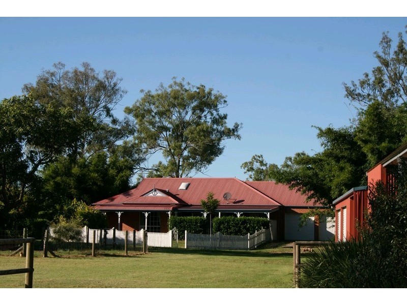 609 Middle Road, Purga QLD 4306