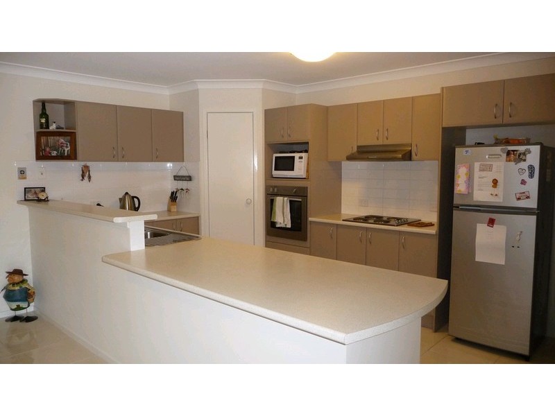 5 Crystalwood Court, Fernvale QLD 4306