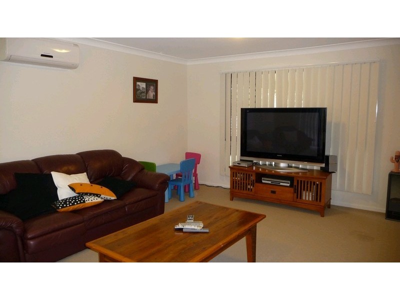 5 Crystalwood Court, Fernvale QLD 4306