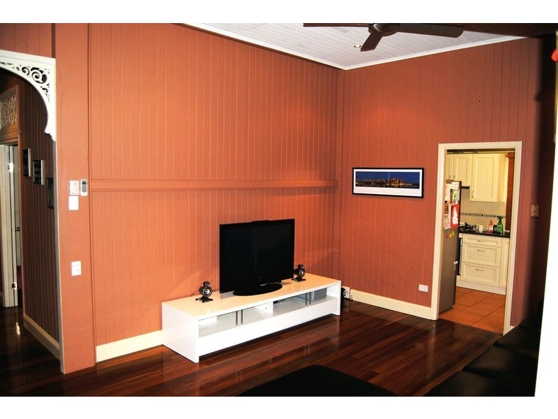Raceview QLD 4305