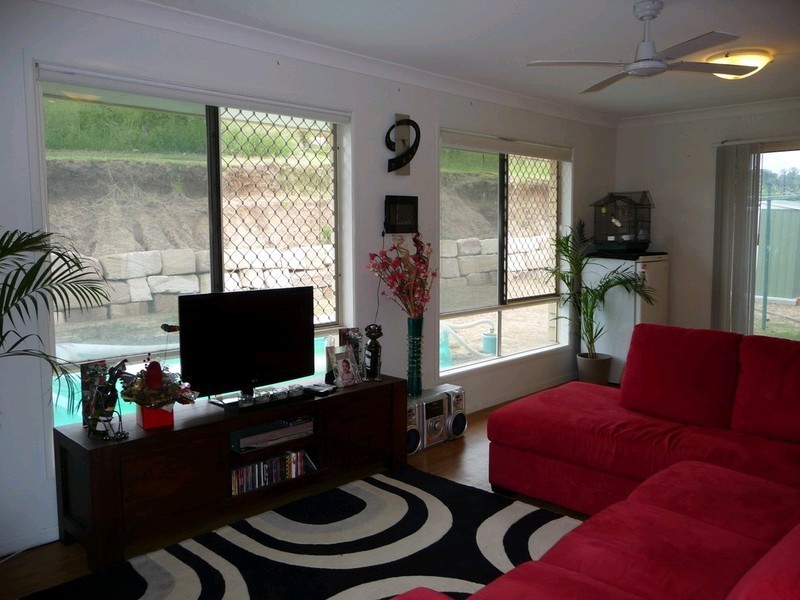 63 Harpeng Drive, Minden QLD 4311