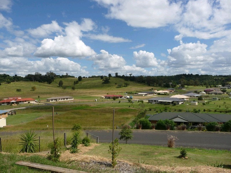 63 Harpeng Drive, Minden QLD 4311