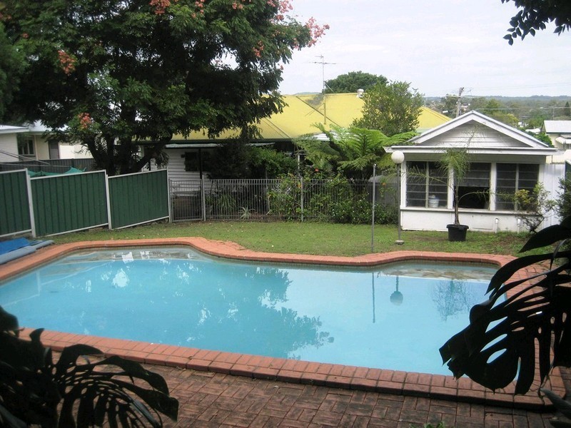 9 Orangefield Street, Eastern Heights QLD 4305