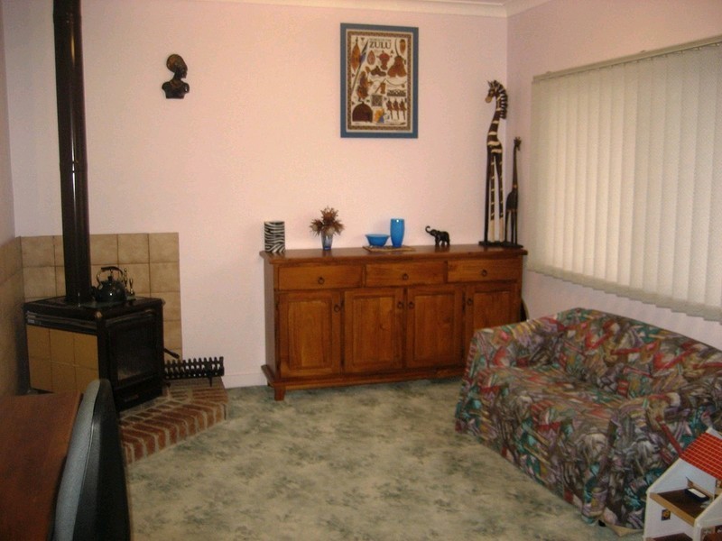 9 Orangefield Street, Eastern Heights QLD 4305