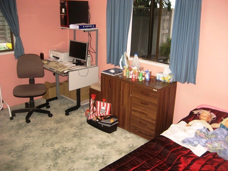 9 Orangefield Street, Eastern Heights QLD 4305