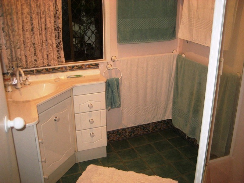 9 Orangefield Street, Eastern Heights QLD 4305