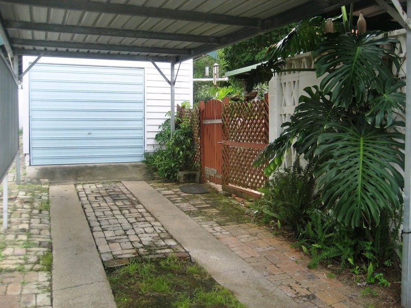 9 Orangefield Street, Eastern Heights QLD 4305