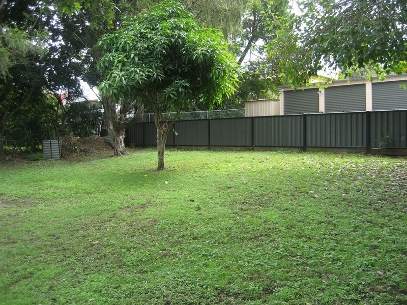 9 Orangefield Street, Eastern Heights QLD 4305