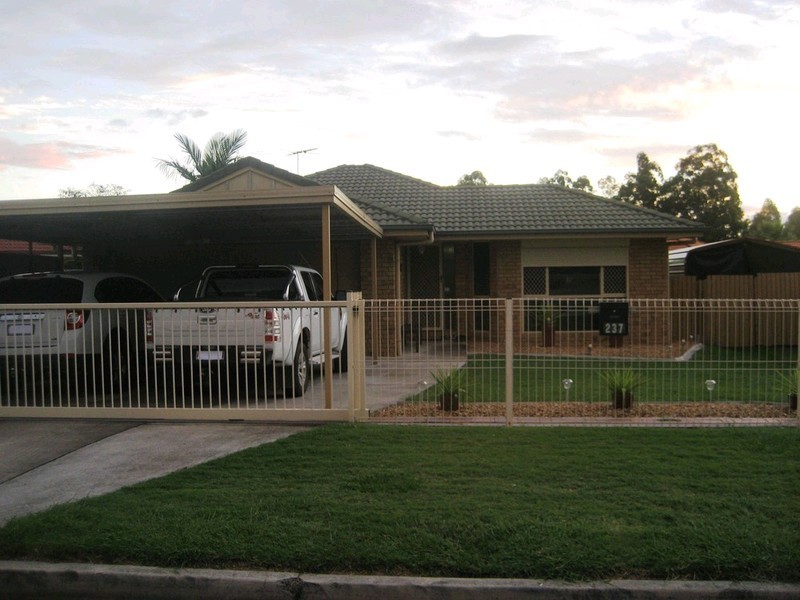 237 Ripley Road, Flinders View QLD 4305