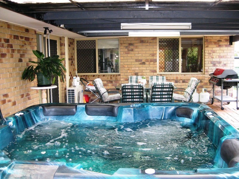 9 Cocos Place, Raceview QLD 4305