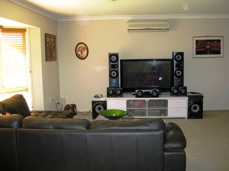 9 Cocos Place, Raceview QLD 4305