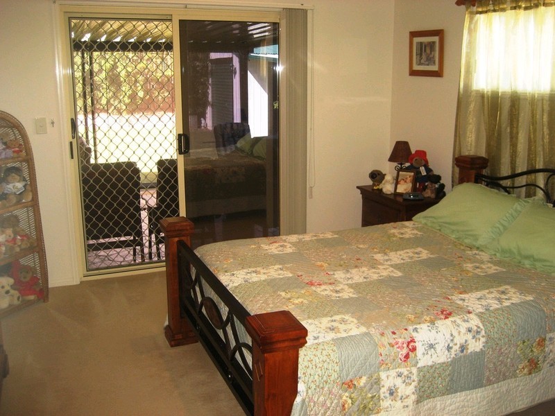 5 Bentley Court, Flinders View QLD 4305