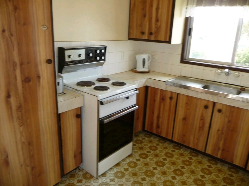 15 Office Lane, Glamorgan Vale QLD 4306