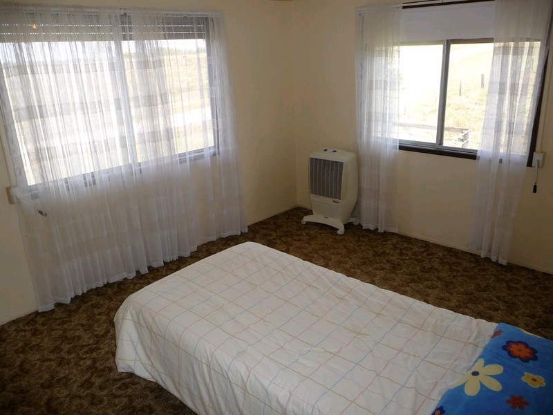 15 Office Lane, Glamorgan Vale QLD 4306