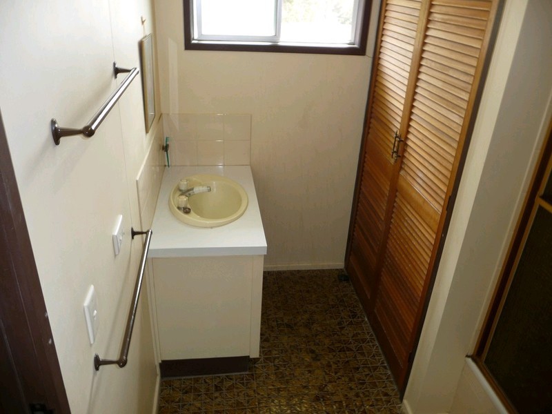 15 Office Lane, Glamorgan Vale QLD 4306