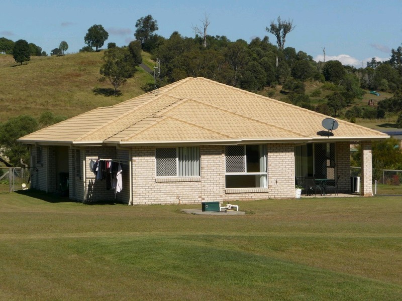 27 Harpeng Drive, Minden QLD 4311