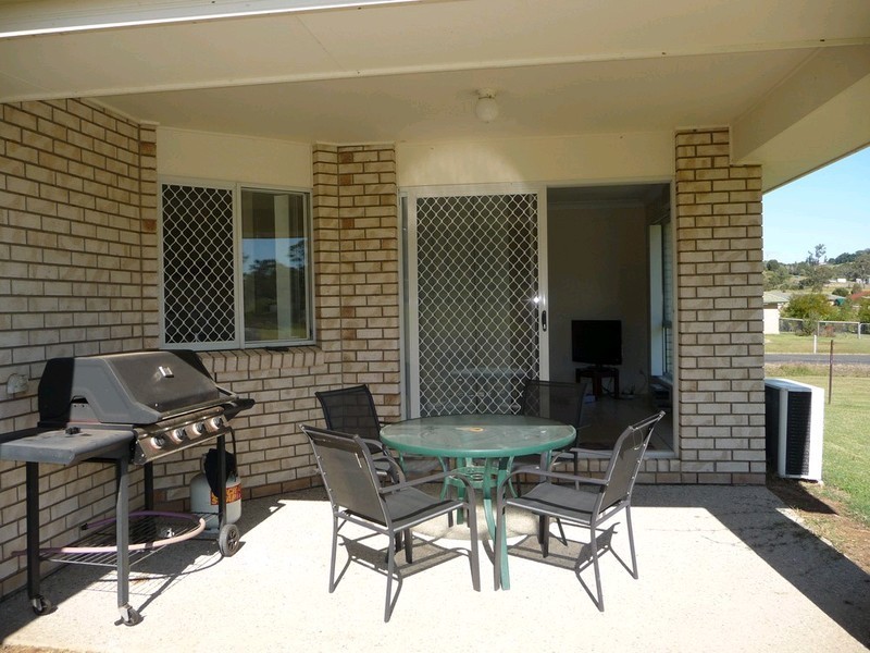 27 Harpeng Drive, Minden QLD 4311