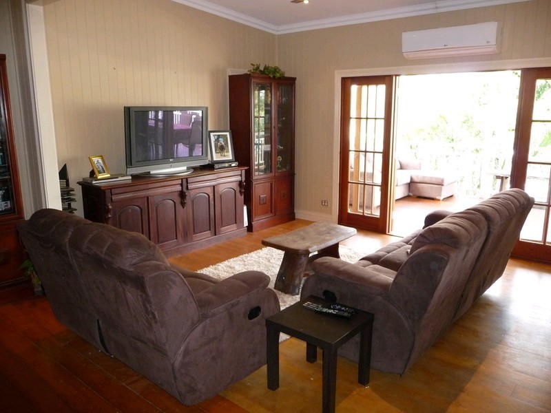 79 Cemetery Road, Raceview QLD 4305
