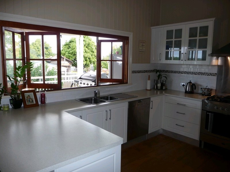 79 Cemetery Road, Raceview QLD 4305