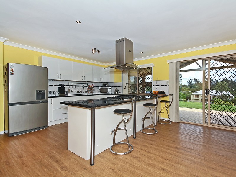 9 Nautilus Close, Karalee QLD 4306