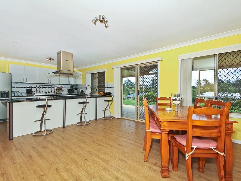 9 Nautilus Close, Karalee QLD 4306