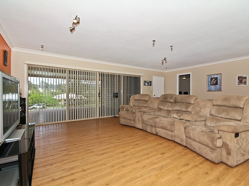 9 Nautilus Close, Karalee QLD 4306