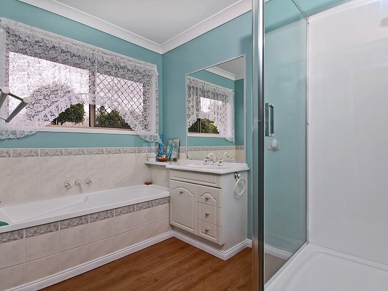 9 Nautilus Close, Karalee QLD 4306