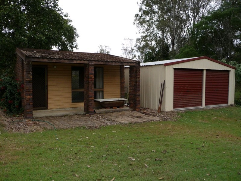 86 Poplar Street, Walloon QLD 4306