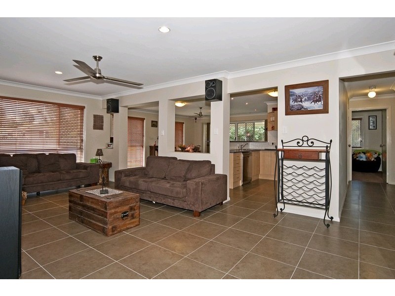38 Rockman Drive, Raceview QLD 4305