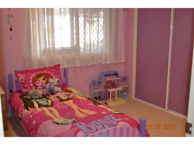 2 Banbury Court, Willowbank QLD 4306