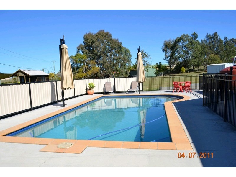 2 Banbury Court, Willowbank QLD 4306