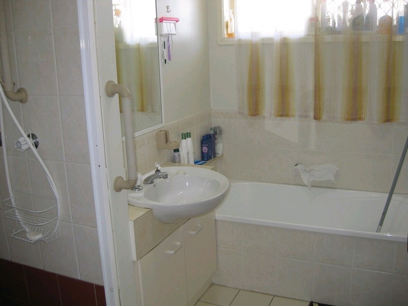 9 Owen Street, Raceview QLD 4305
