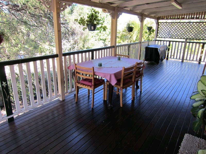 2 Smart Avenue, Eastern Heights QLD 4305