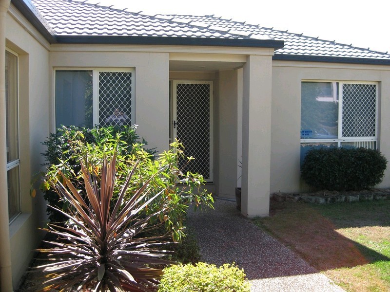 9 Anna Drive, Raceview QLD 4305