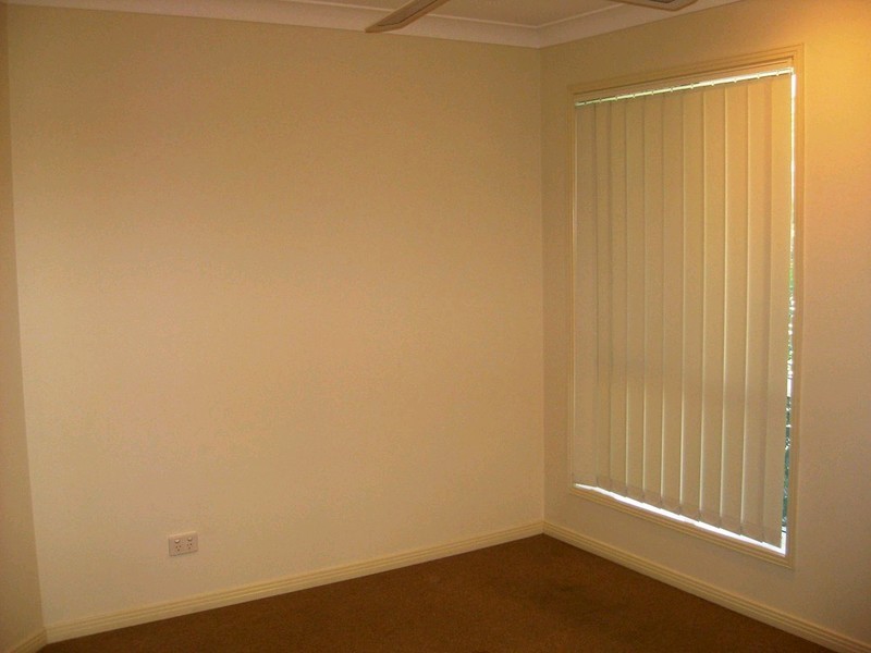 9 Anna Drive, Raceview QLD 4305
