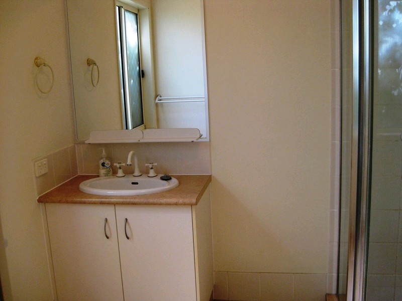 9 Anna Drive, Raceview QLD 4305