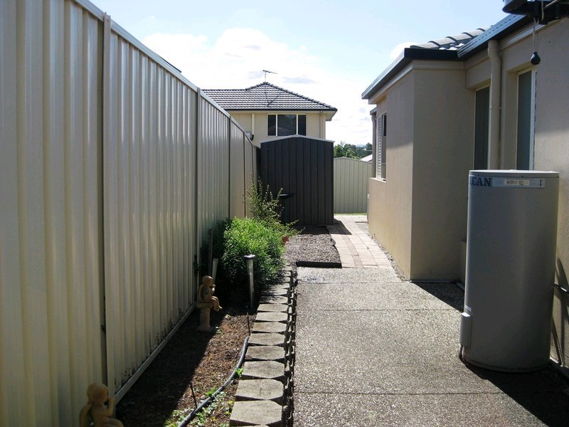 9 Anna Drive, Raceview QLD 4305
