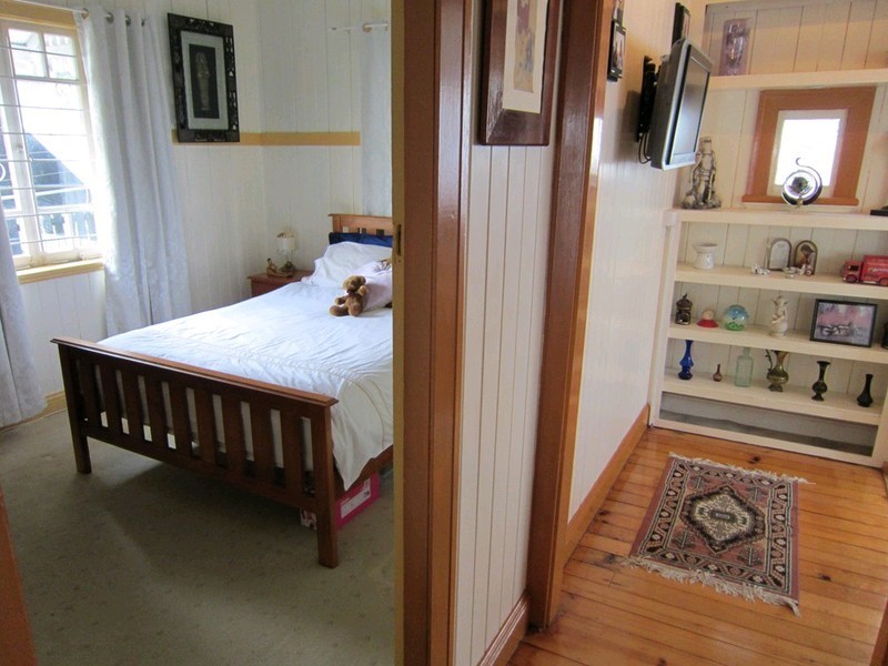 4 Cramb Street, Eastern Heights QLD 4305