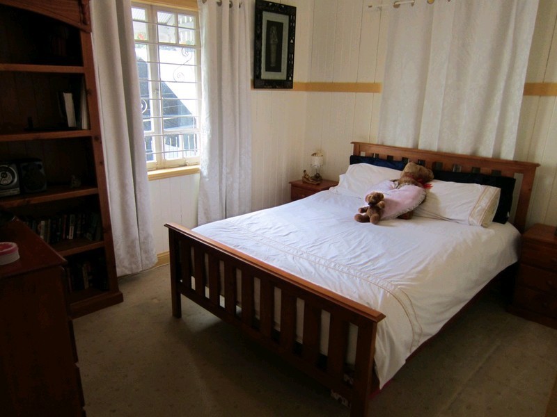 4 Cramb Street, Eastern Heights QLD 4305