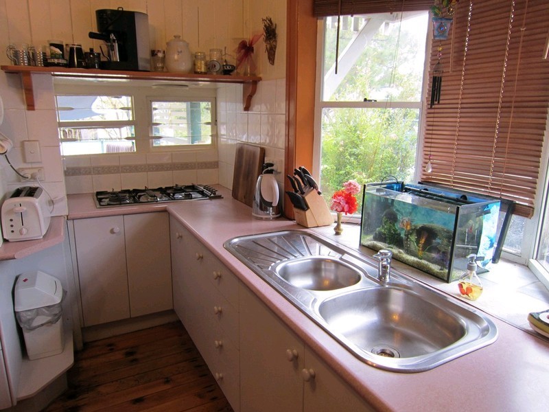 4 Cramb Street, Eastern Heights QLD 4305