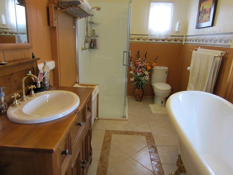 4 Cramb Street, Eastern Heights QLD 4305