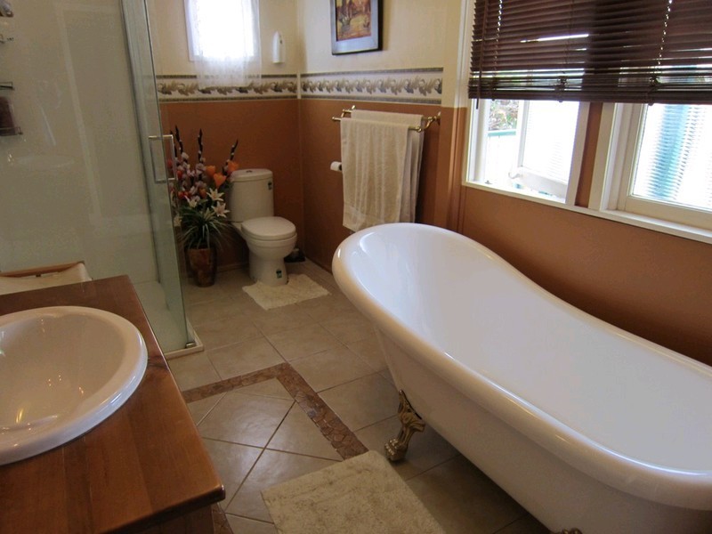 4 Cramb Street, Eastern Heights QLD 4305