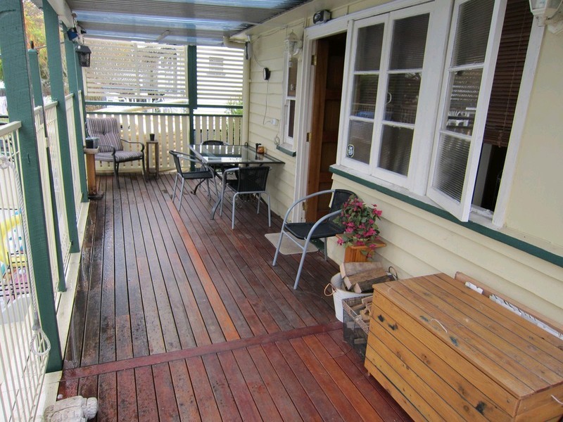 4 Cramb Street, Eastern Heights QLD 4305